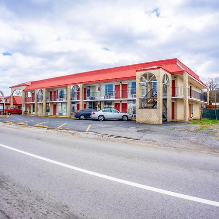 Ozark Junction Mountain View By Oyo Motel Exterior photo