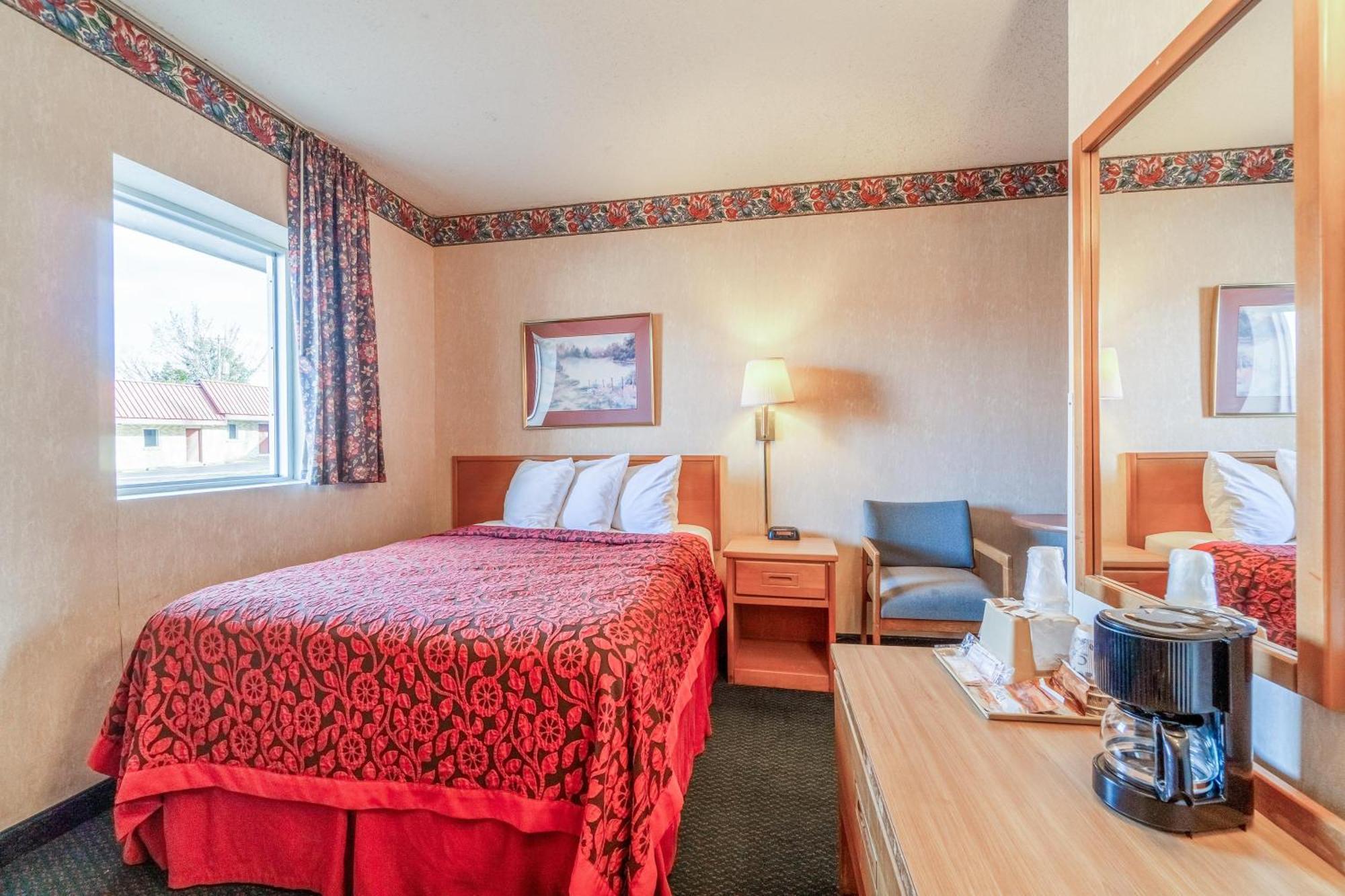 Ozark Junction Mountain View By Oyo Motel Exterior photo