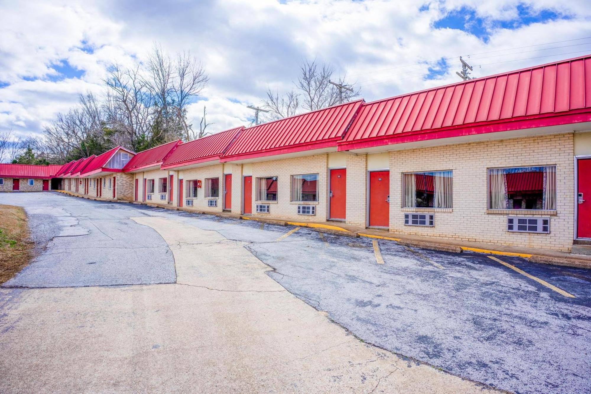 Ozark Junction Mountain View By Oyo Motel Exterior photo