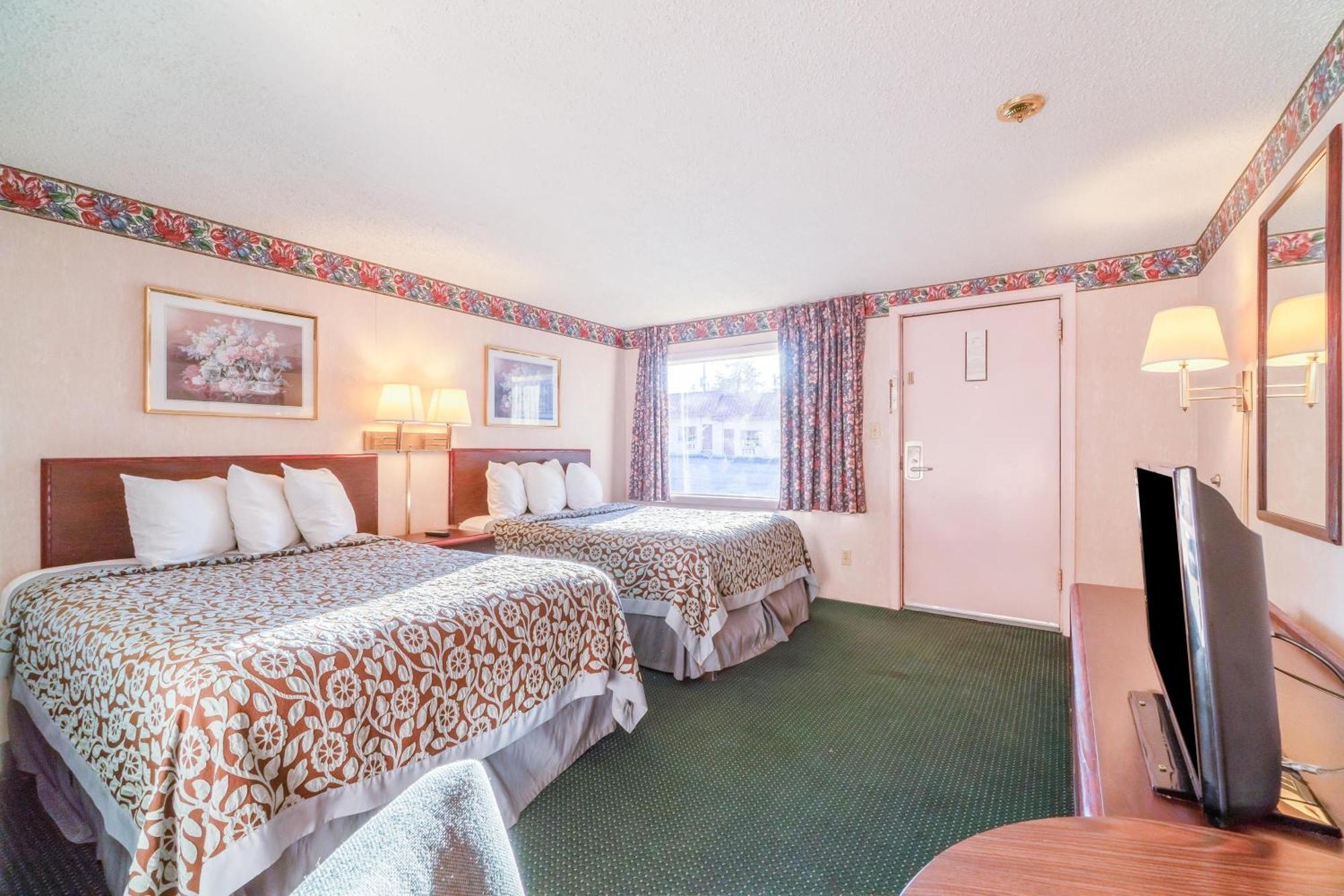 Ozark Junction Mountain View By Oyo Motel Exterior photo